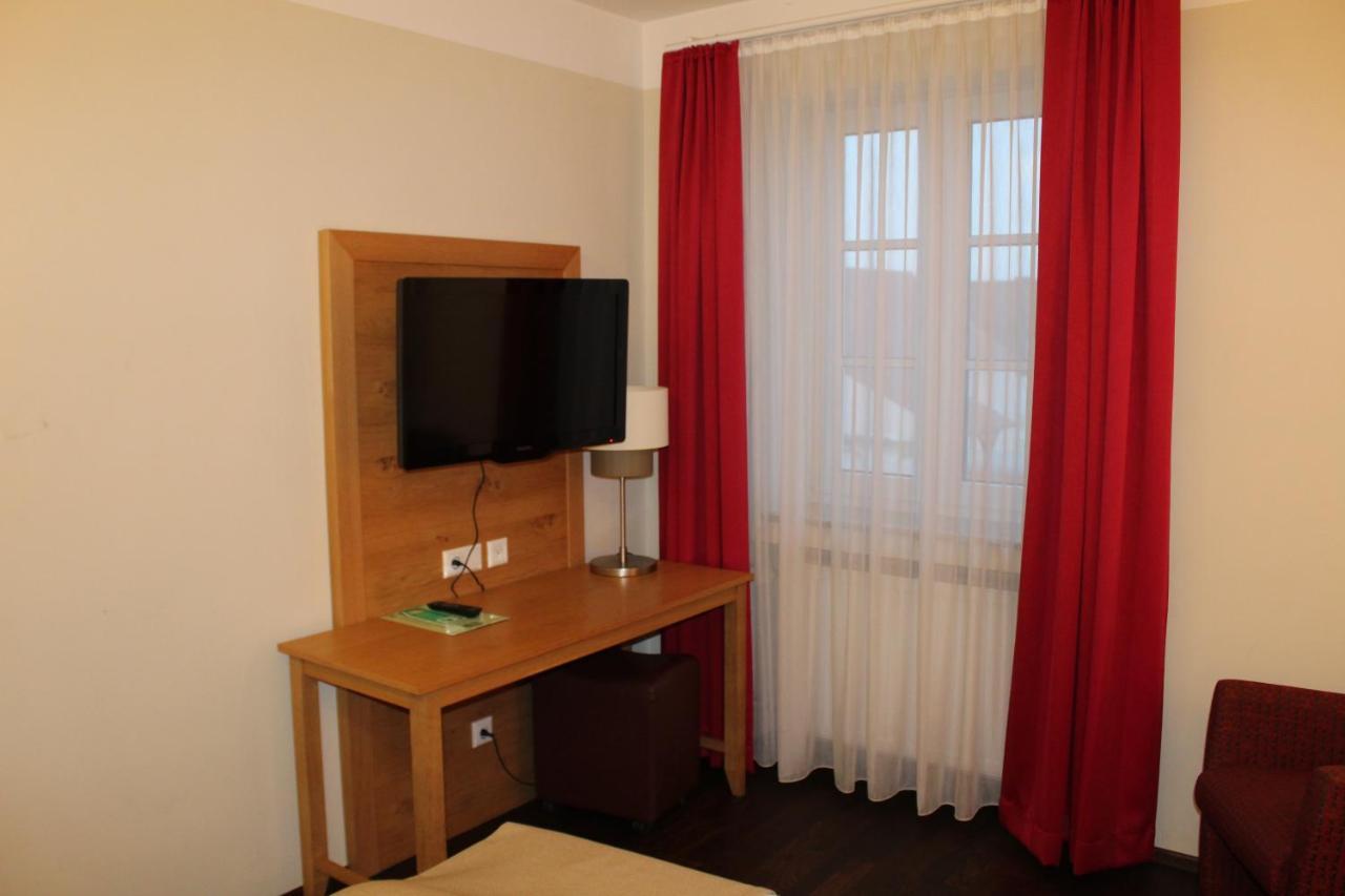 Hotel Brauereigasthof Amberger Kosching Екстер'єр фото